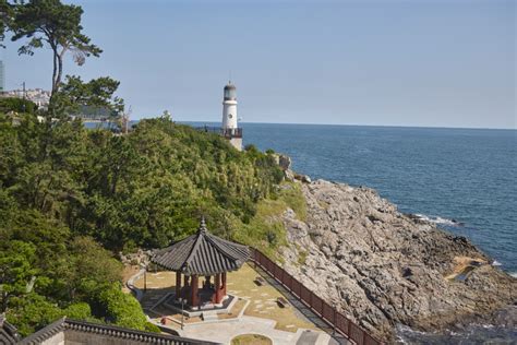 Das Taejongdae-Gebirge: Eine wilde Küste voller spektakulärer Aussichten und legendärer Mythen!