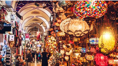 Die Internationale Grand Bazaar: Ein Paradies für Schnäppchenjäger und Kulturinteressierte!